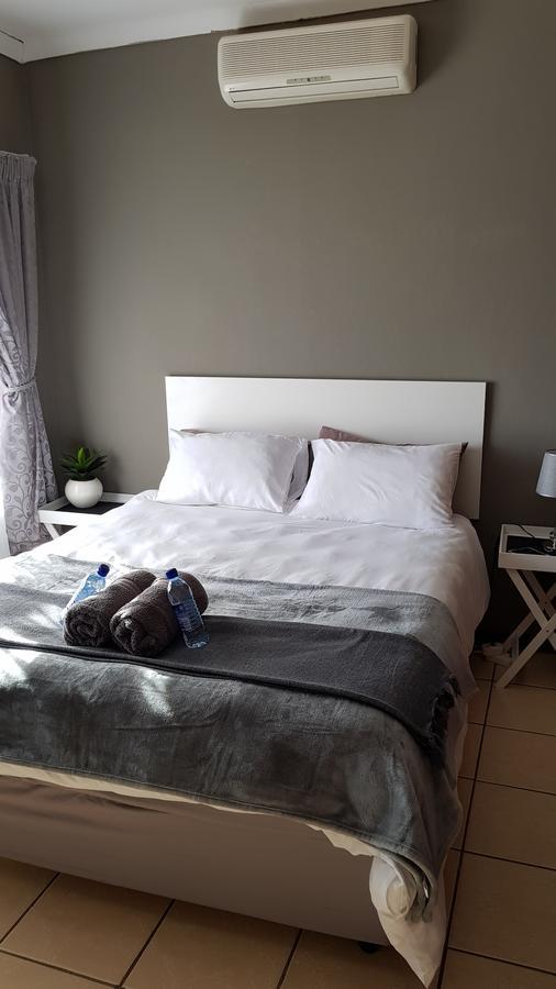 Gluckman Drive Guesthouse เวลคอม ภายนอก รูปภาพ
